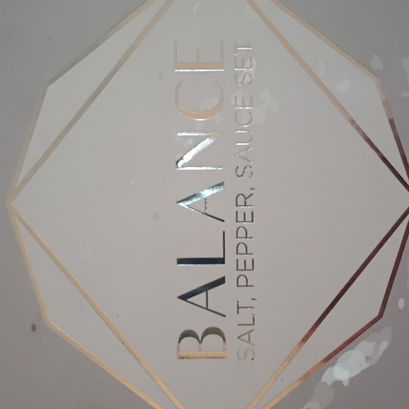 NWT Salt Pepper Sauce Shaker Set - Picture 2 of 13